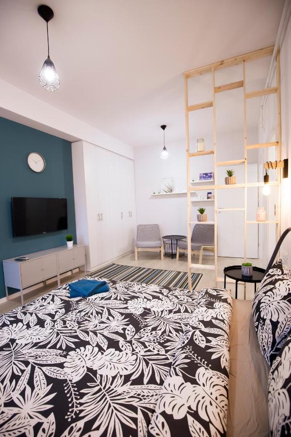 Ideal Studio Bucarest Esterno foto