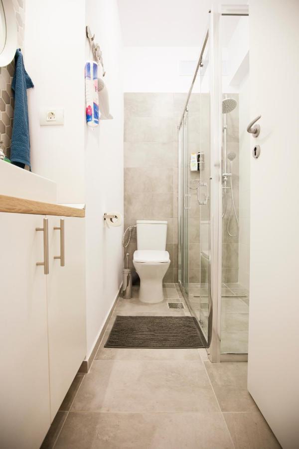 Ideal Studio Bucarest Esterno foto